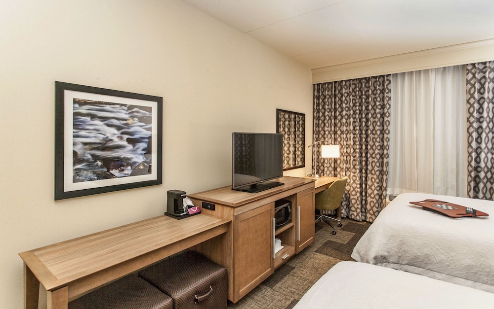 Hampton Inn Hibbing 10/47