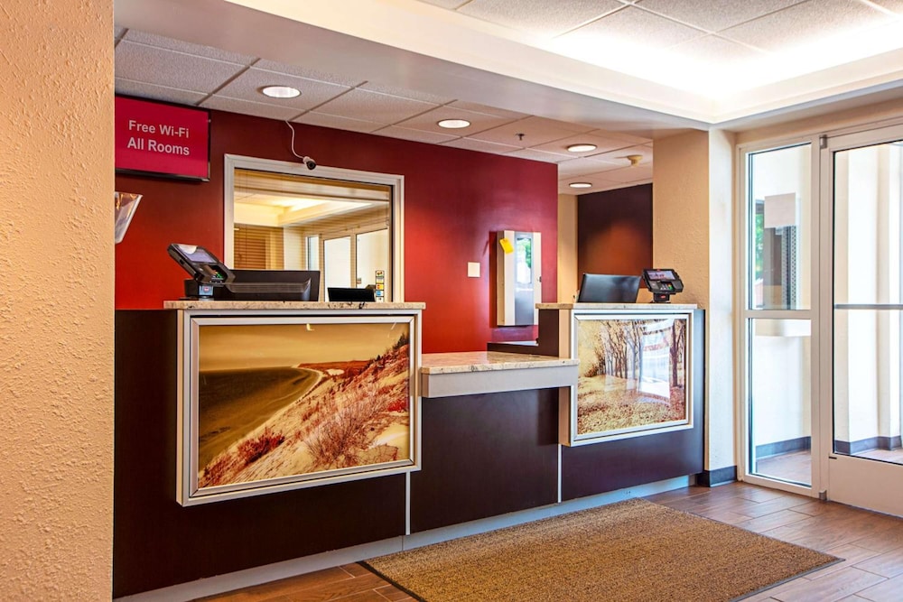 Seasons Inn Traverse City 5/45
