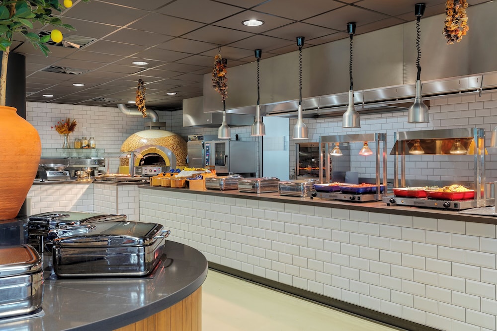 Corendon Amsterdam Schiphol Airport, a Tribute Portfolio Hotel 40/50