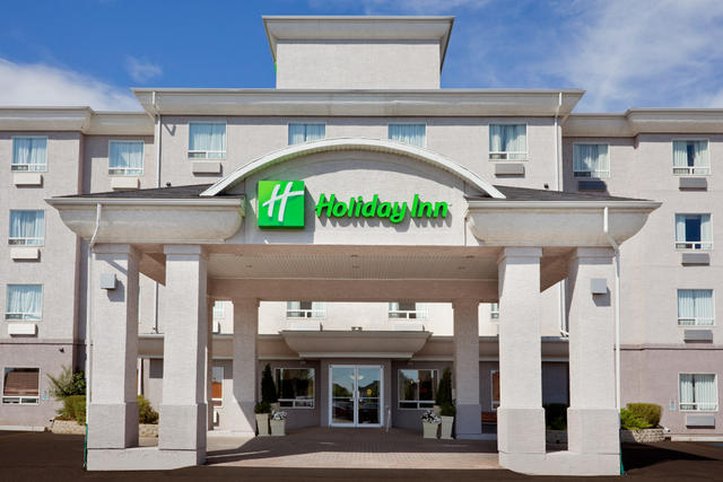 Holiday Inn Suites Regina 2/62