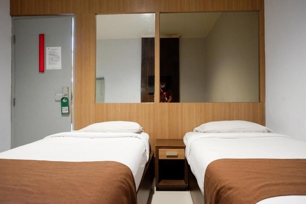 Dinasty Smart Hotel 22/66