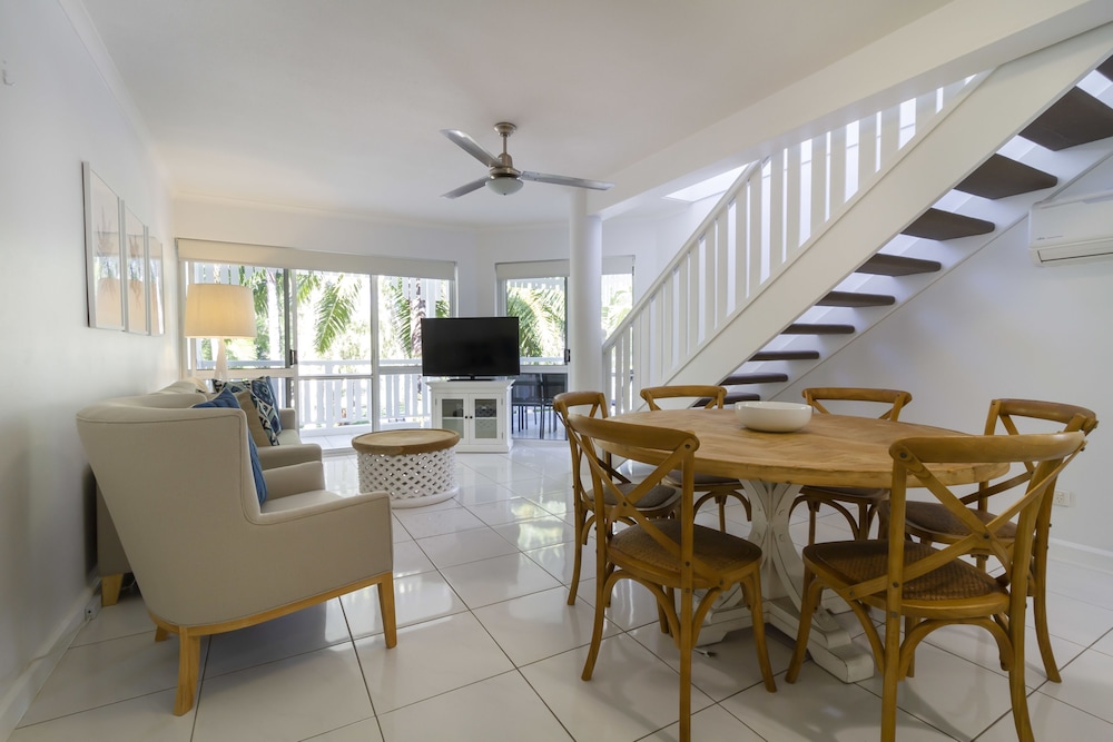 Apartments At the White House Port Douglas 44/65