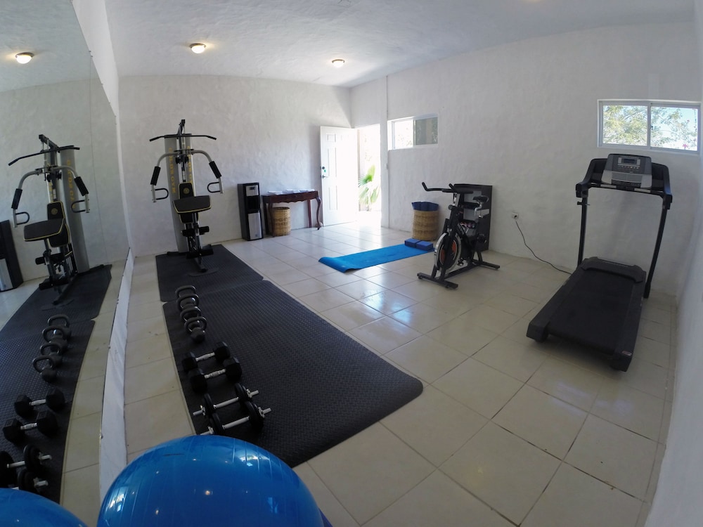 Surf Ranch Hotel & Resort 44/68