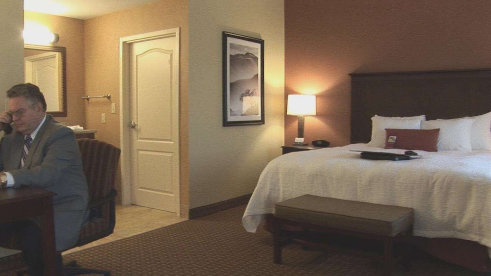 Hampton Inn and Suites Sevierville at Stadium Drive 15/40