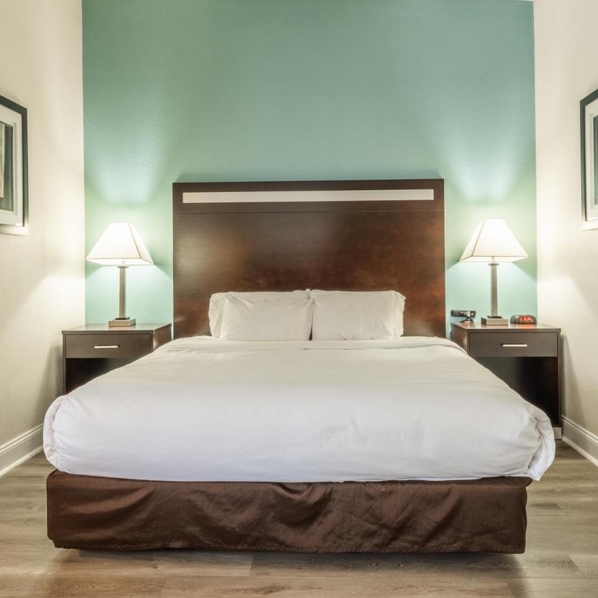Superior, King Bed