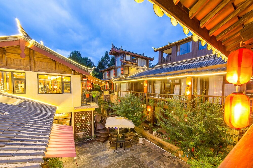 C'est La Vie Boutique Inn 7/50