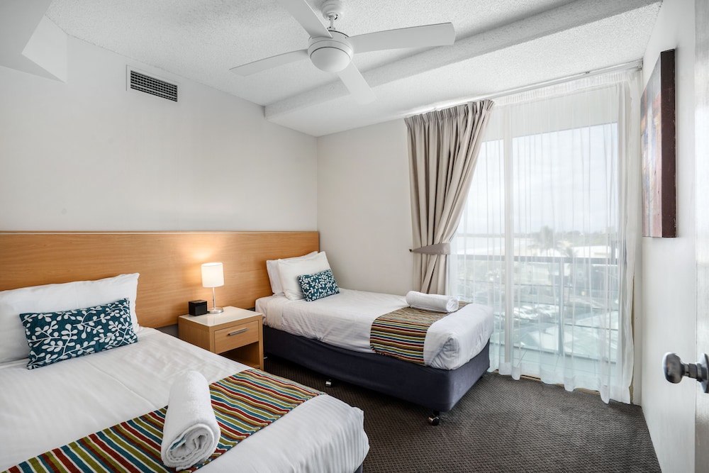 2 BEDROOMS, OCEAN, SUPERIOR