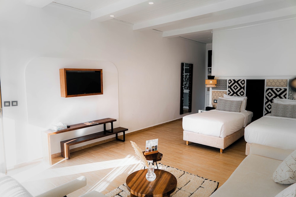 Deluxe, Bungalow, Twin Beds, Patio