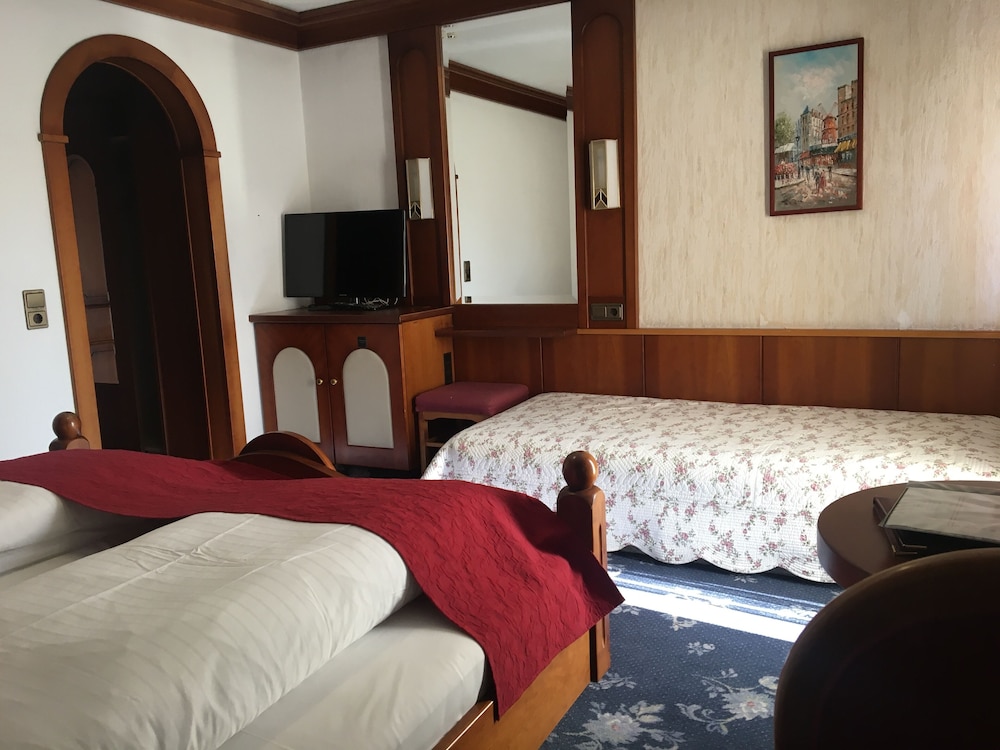 Tyrolis Hotel 14/69