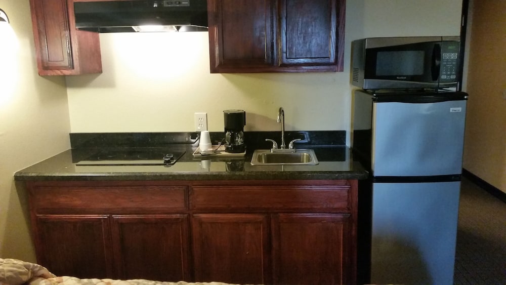 Blue Bay Inn Suites 31/34