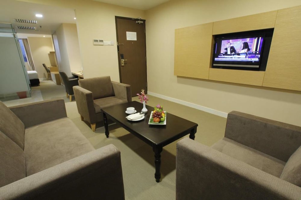 Hotel Excelsior Ipoh 23/33