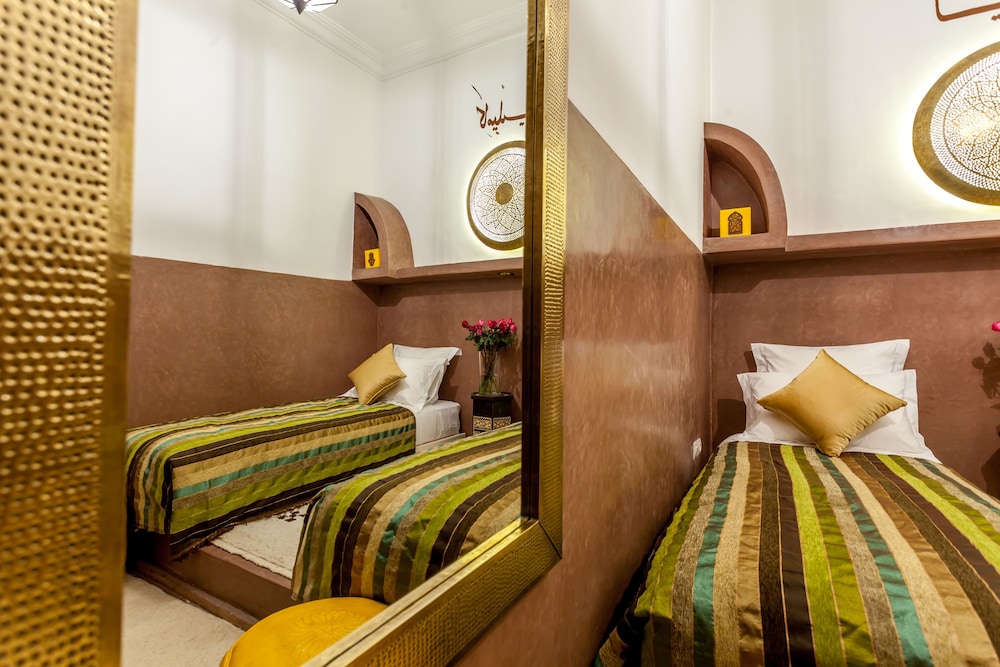KAMELIA, STANDARD, DOUBLE OR TWIN BED, PRIVATE BATHROOM