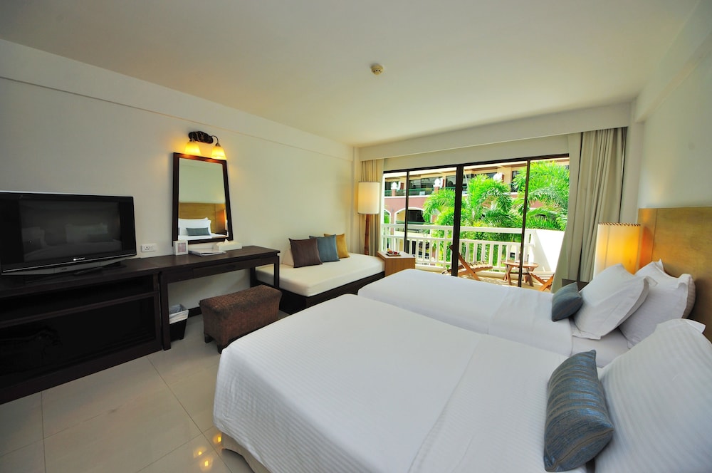 Ramada by Wyndham Phuket Southsea 8/50
