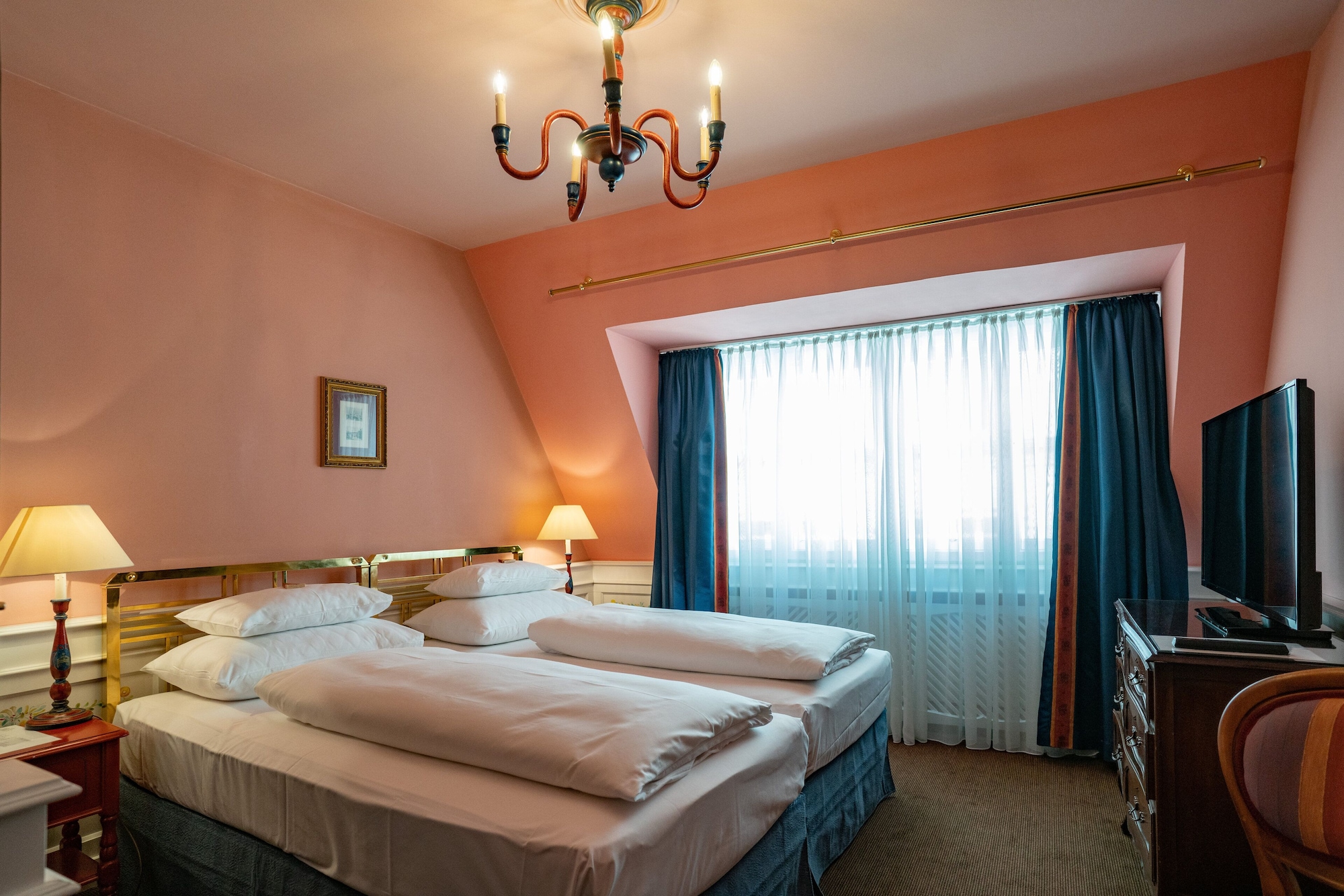 DUPLEX, MAISONETTE