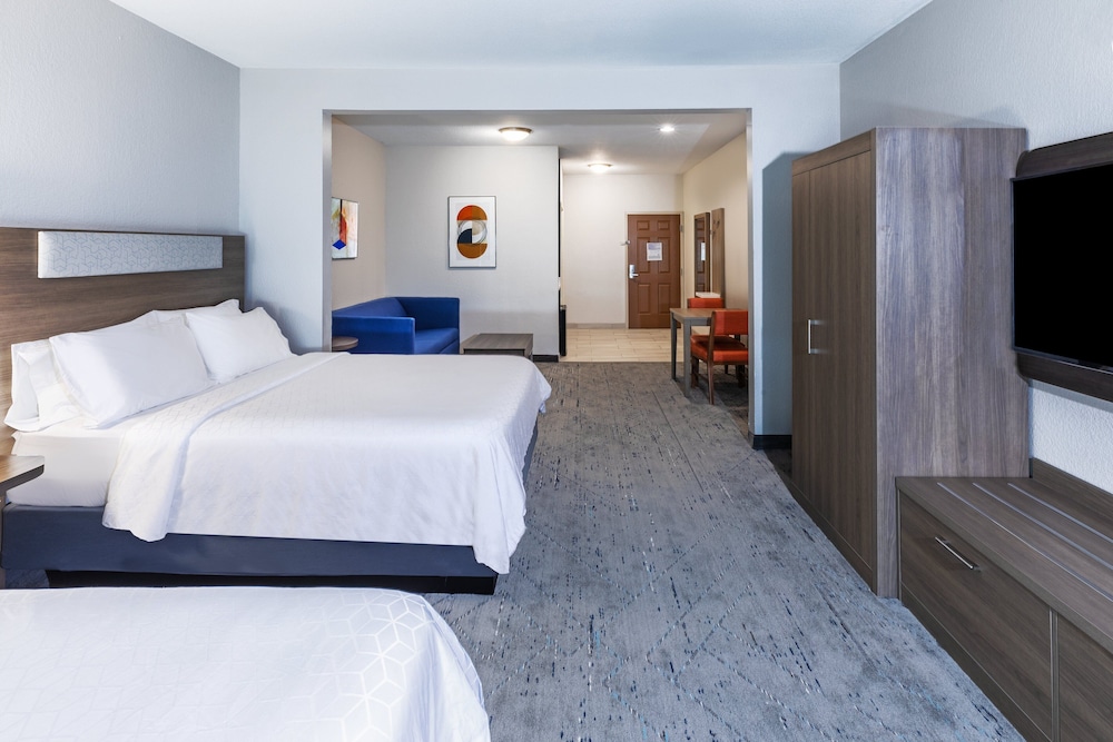 Holiday Inn Express & Suites Houston Space Ctr - Clear Lake 11/50