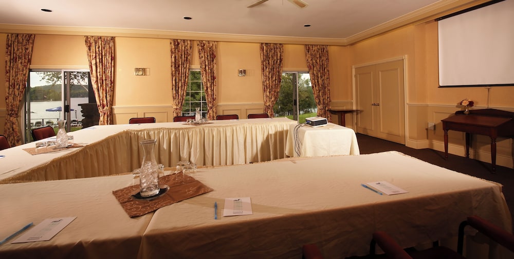 Sir Sam's Inn & Waterspa - Adults Only 43/57