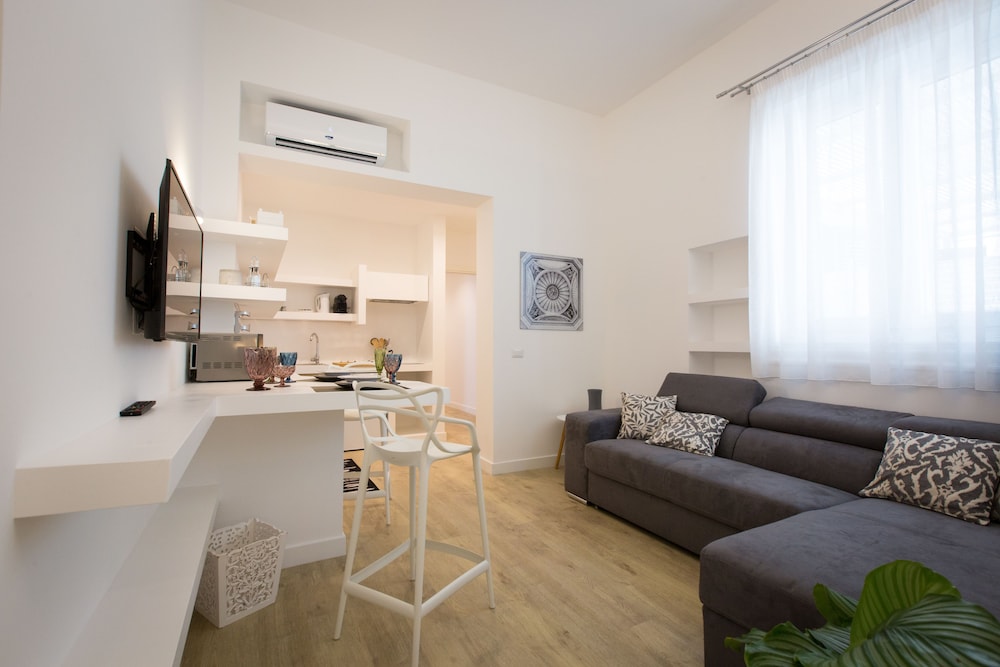 Palermo In Suite Aparthotel Shs 34/52