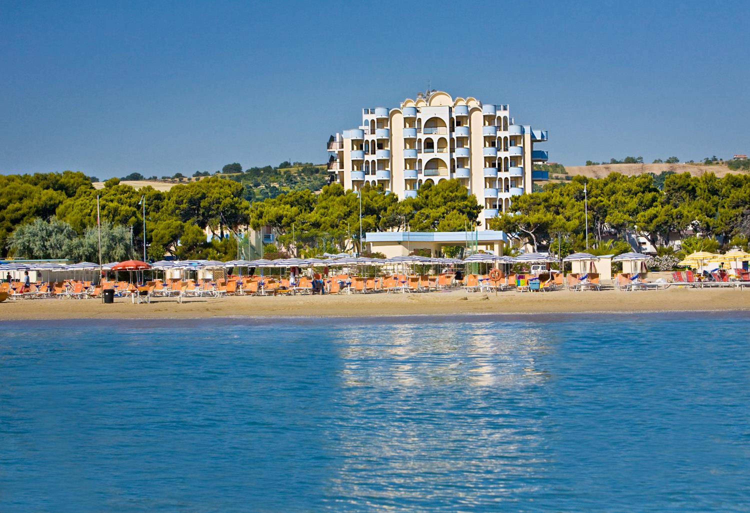 HOTEL PARCO DEI PRINCIPI 47/56