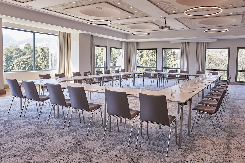 THE CAMP DE MAR Hotel & Resort 40/50