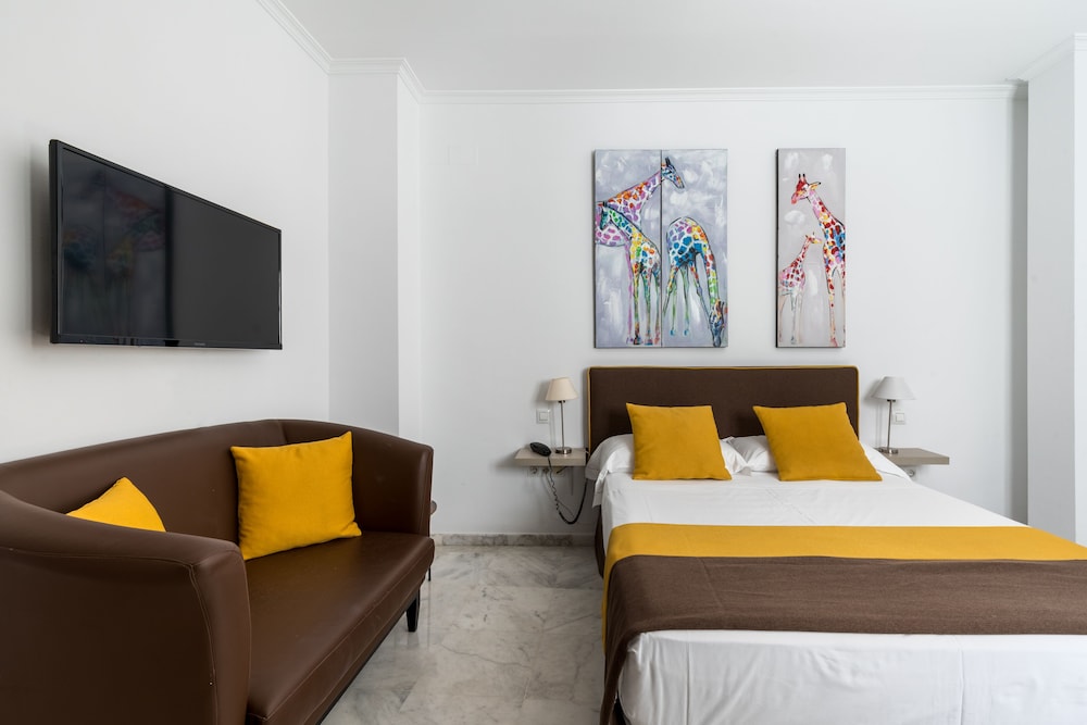 COOL SEVILLA HOTEL 32/60