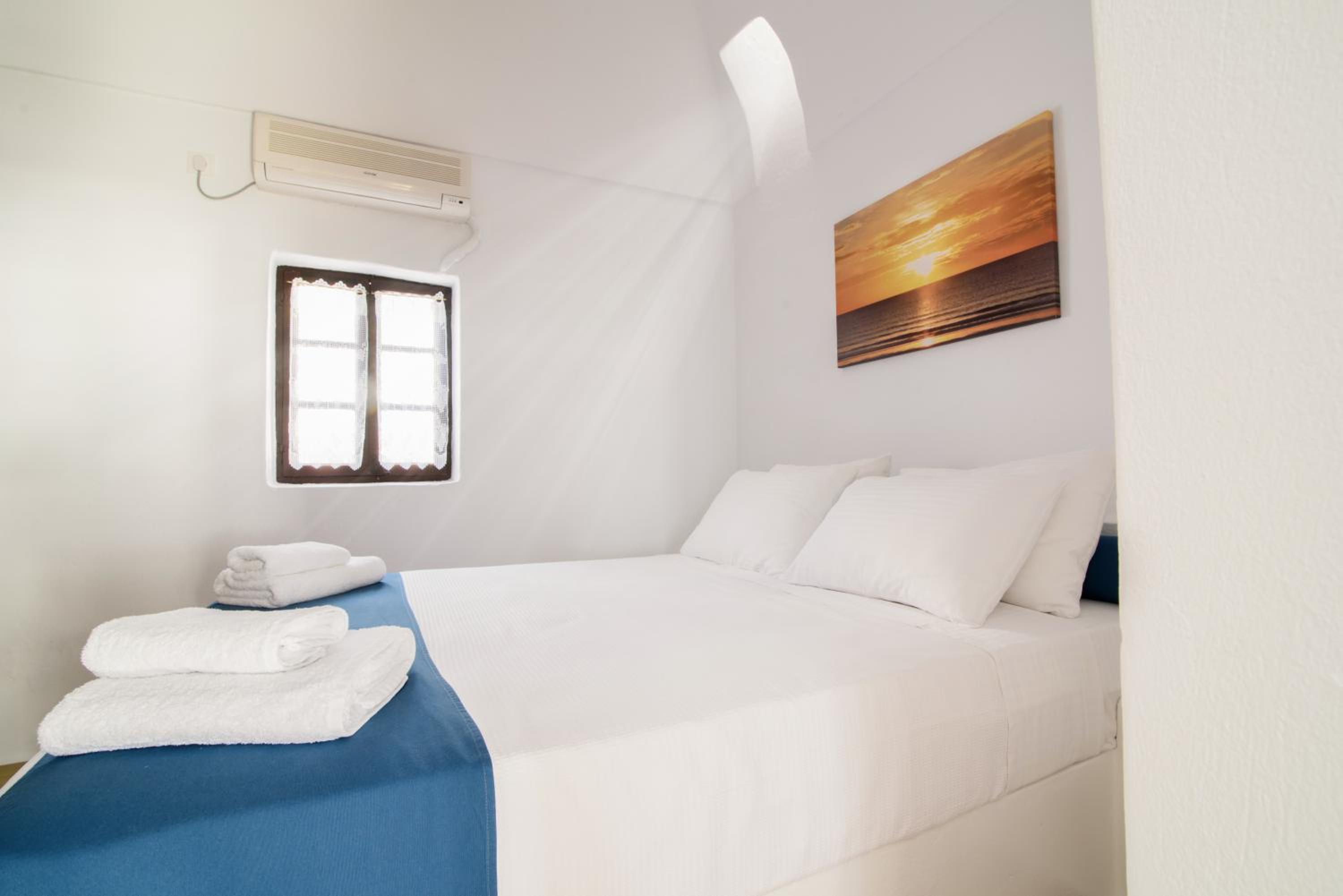 Villa, Beach Front، Santorini Crystal Blue 3/10