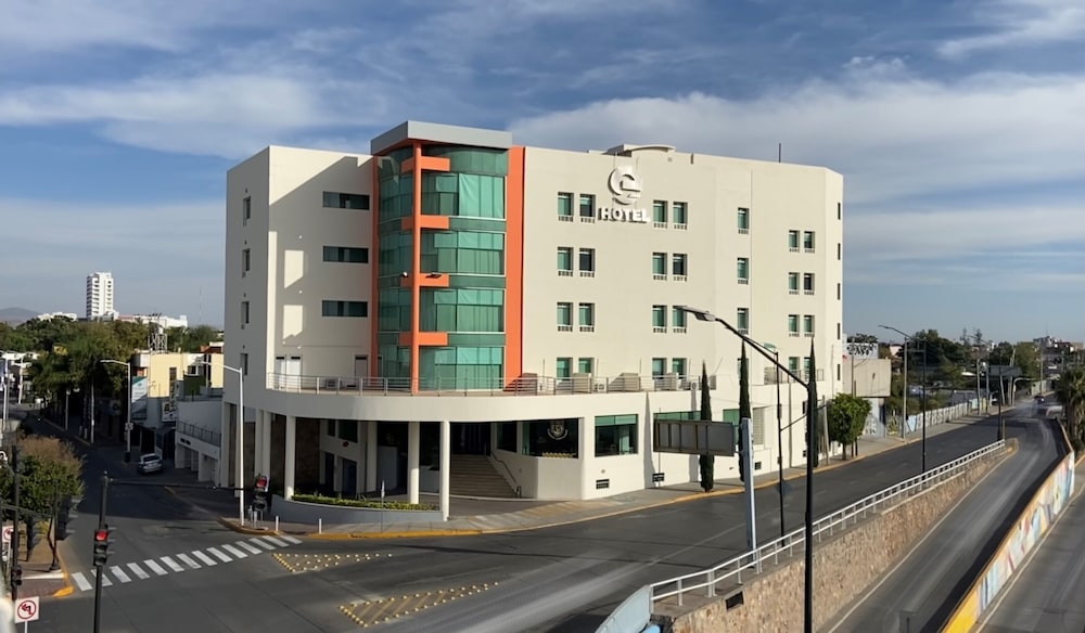 Enterprise Inn Poliforum Ex Mision Leon 1/50