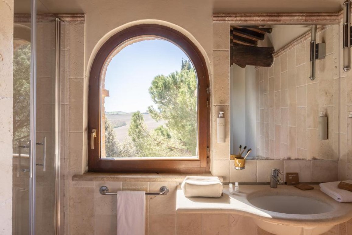 Castello Di Leonina Relais 45/46