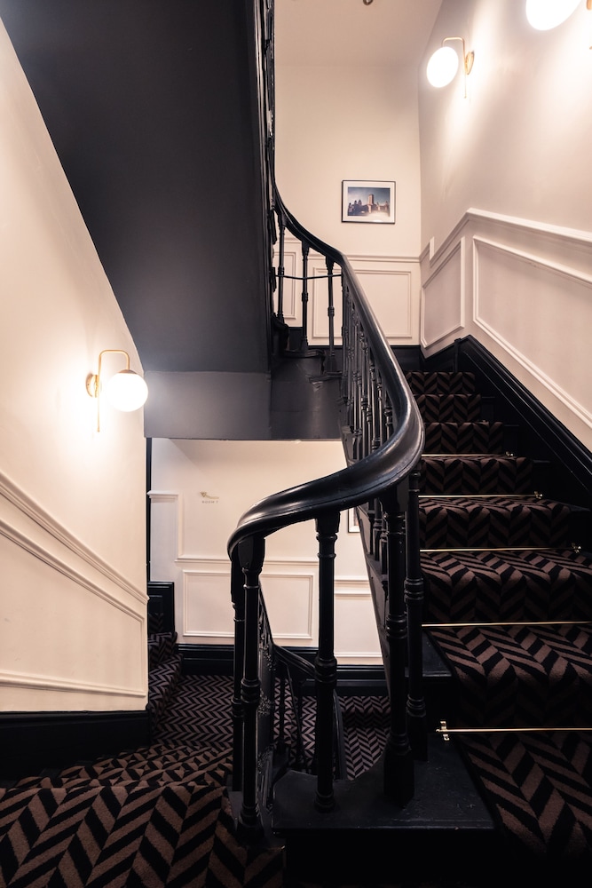 Lock & Key Hotel 23/69