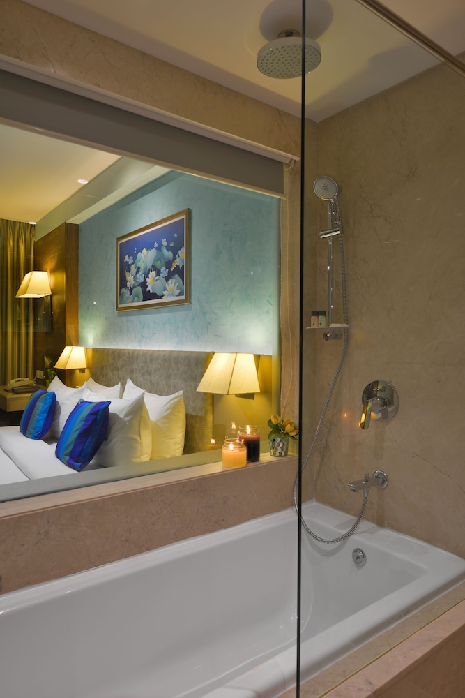 The Fern An Ecotel Hotel Vadodara 10/63