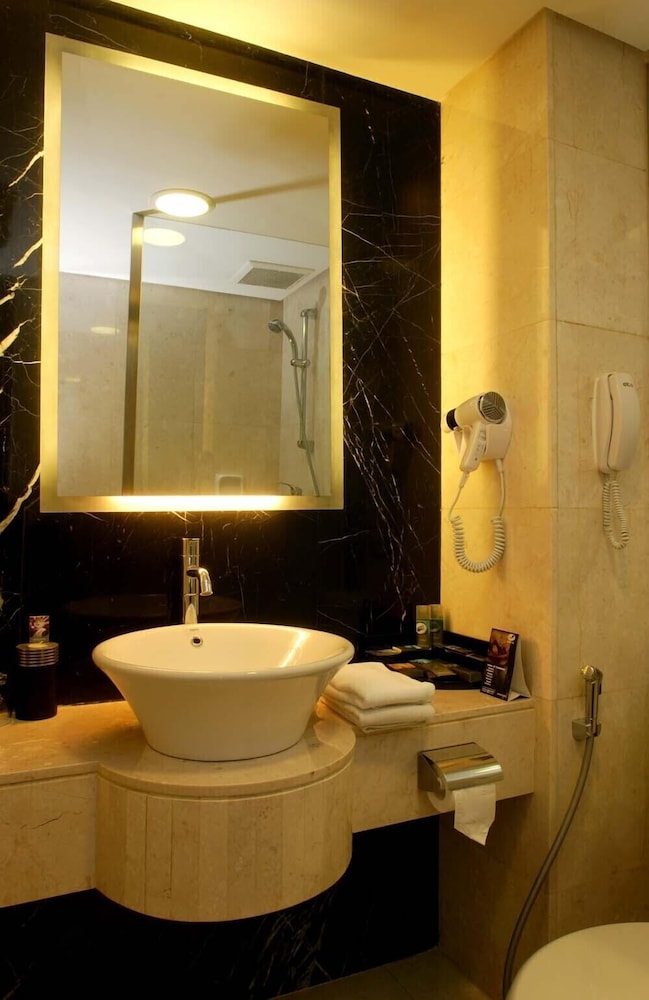 Grandkemang Hotel 48/50