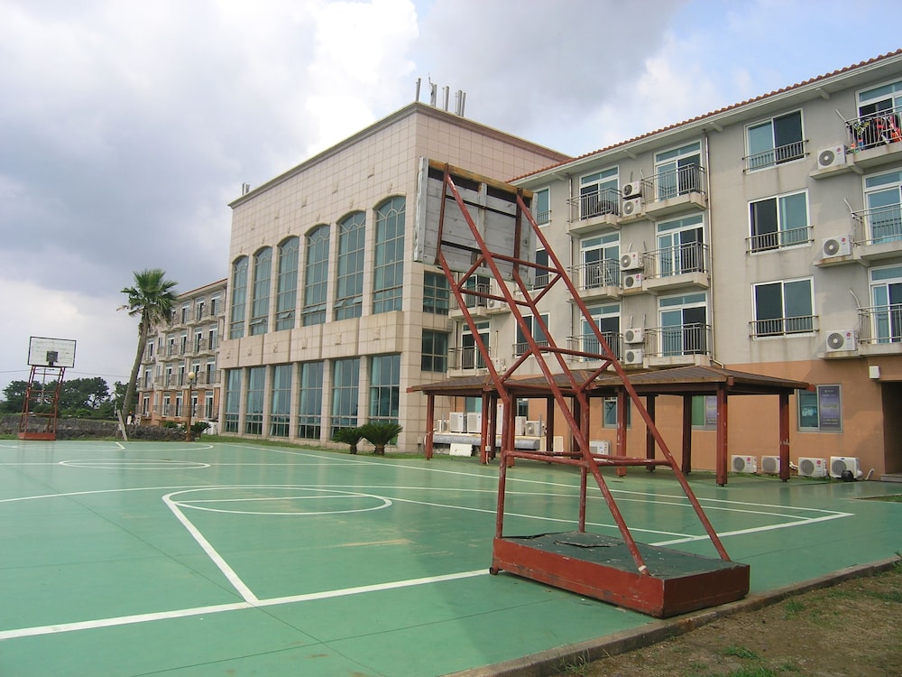 Il Sung Jeju Beach Resort 32/42