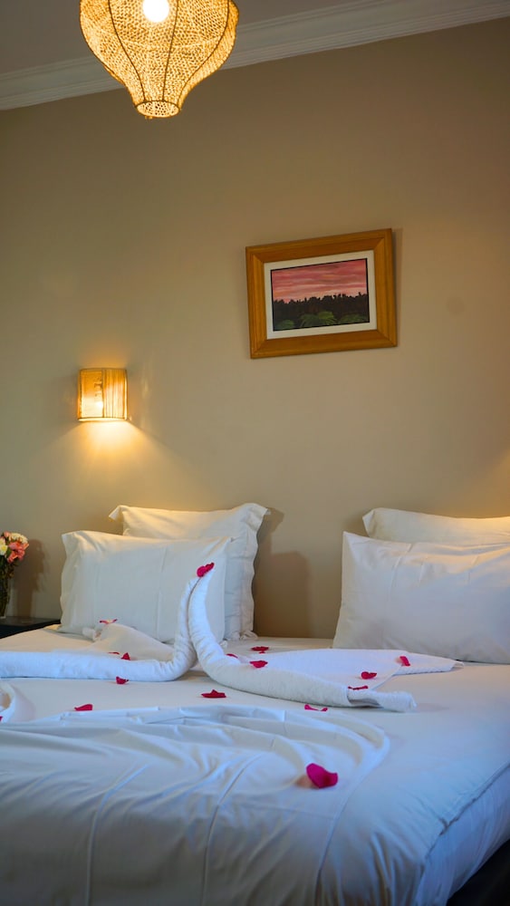 Amani Hotel Suites & Spa 35/85