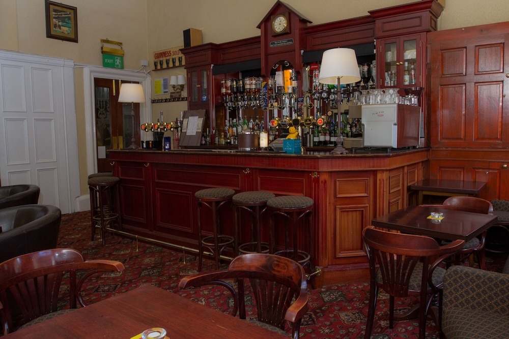 Edinburgh Thistle Hotel 40/50