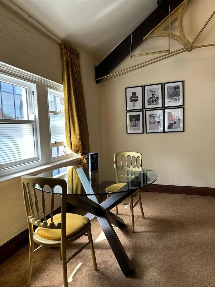 The Dixie Dean Hotel 34/49
