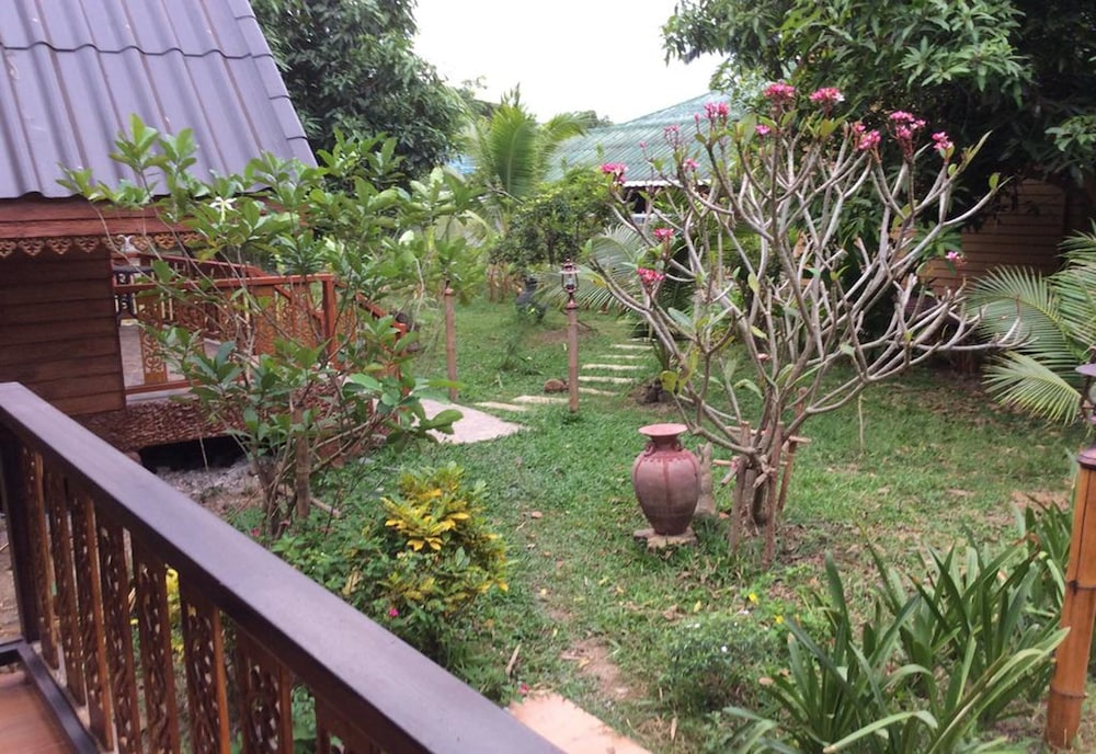 Himawari Restaurant & Cottage 23/34