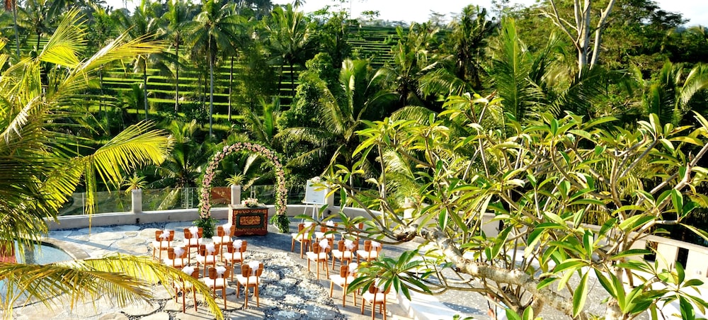 Puri Sebali Resort 72/78