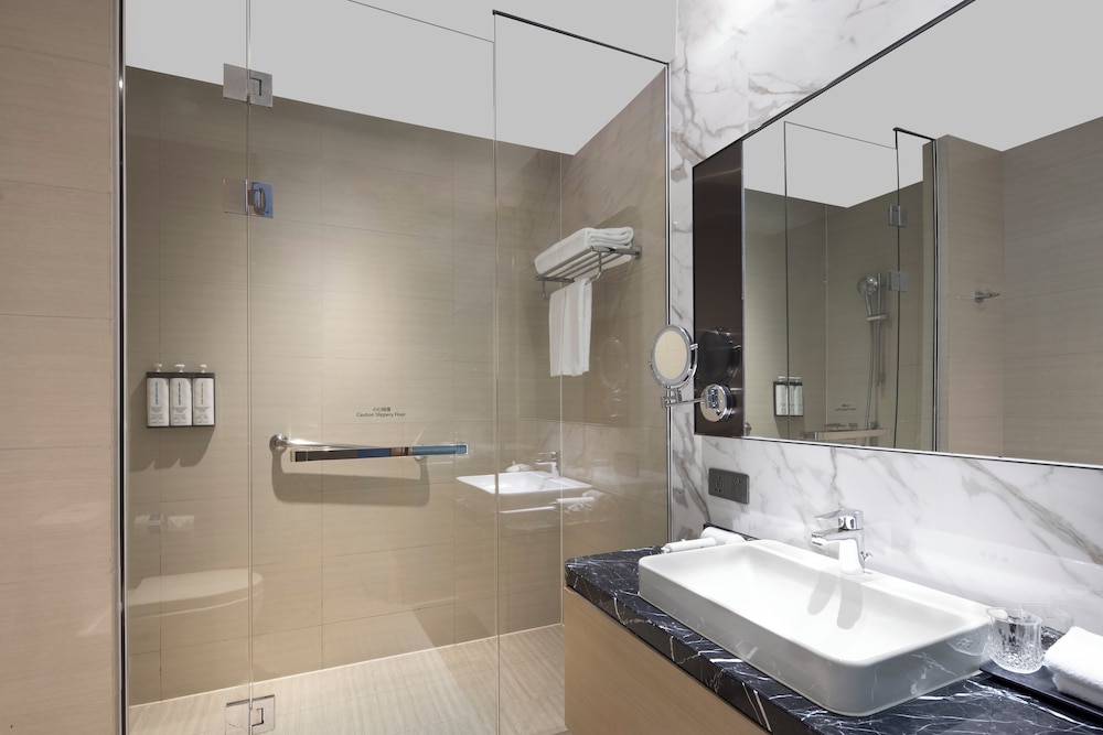 HYATT PLACE SHANGHAI HONGQIAO CBD 49/50