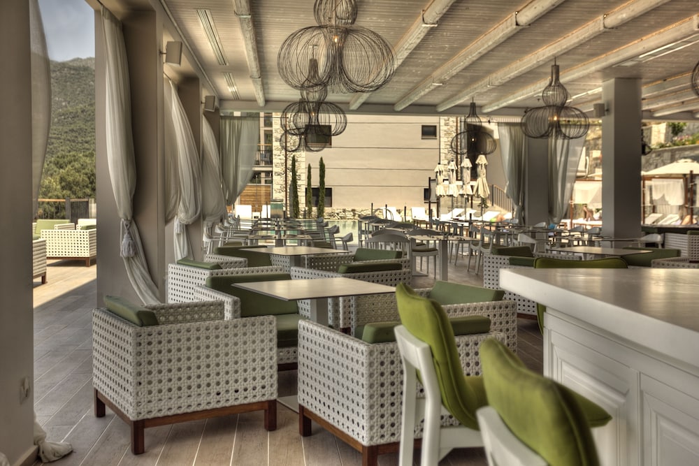 Salvator Villas Spa 46/53