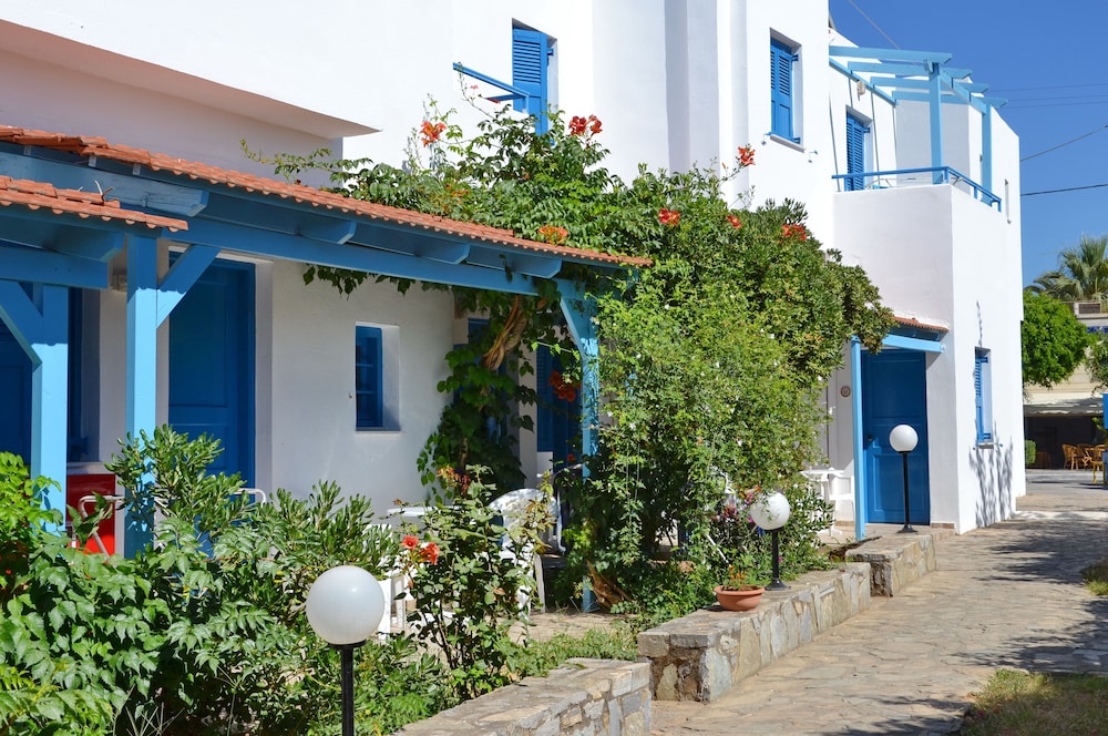 Galeana Beach Hotel 25/28