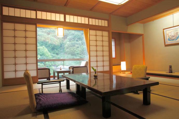 RYOKAN ENRAKU 32/49