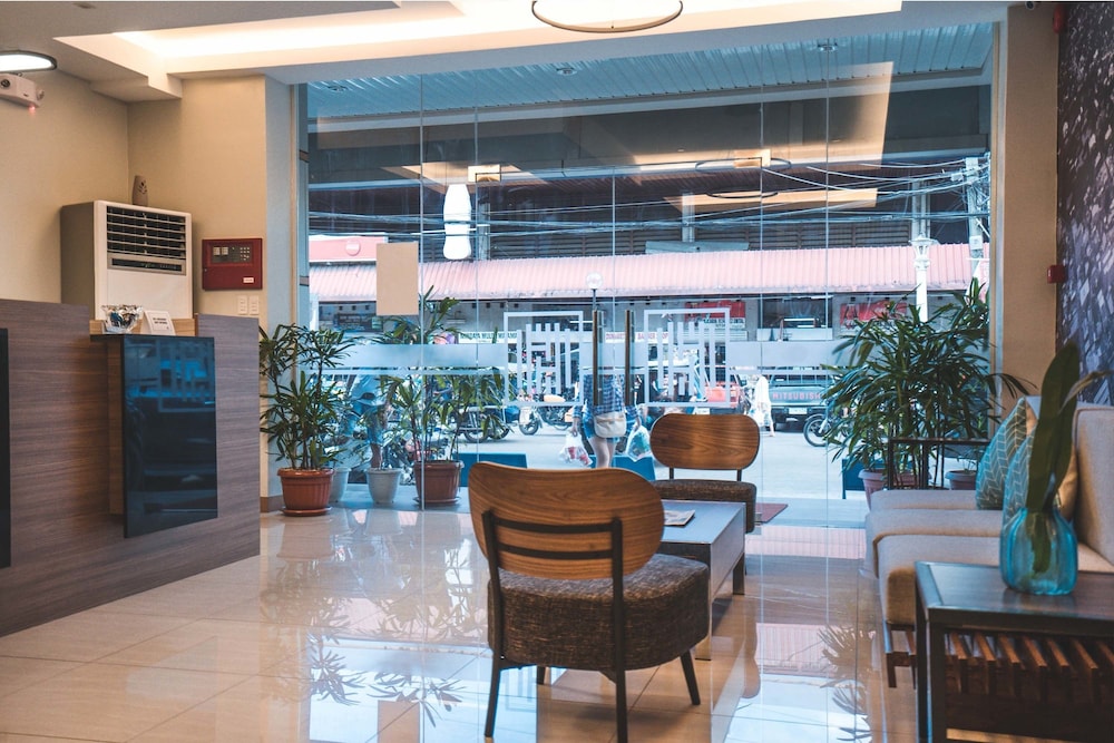 Henia Hotel 9/45