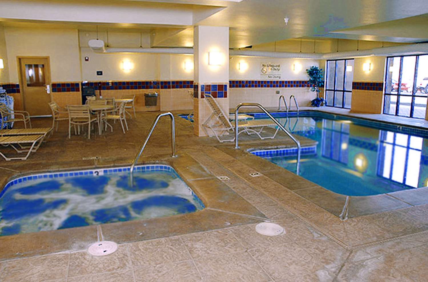 swimming pool spa