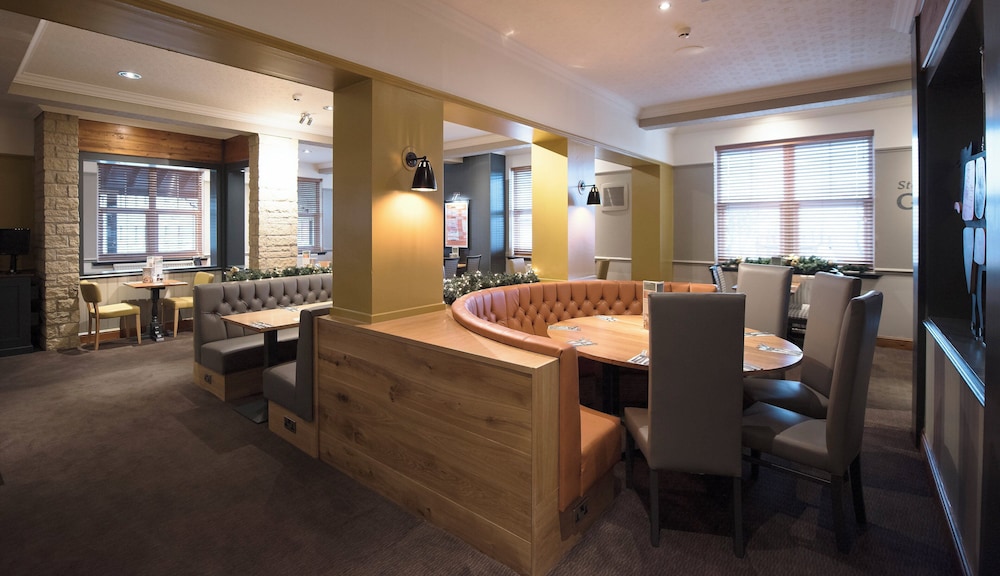 Premier Inn Glasgow (Hamilton) Hotel 23/41