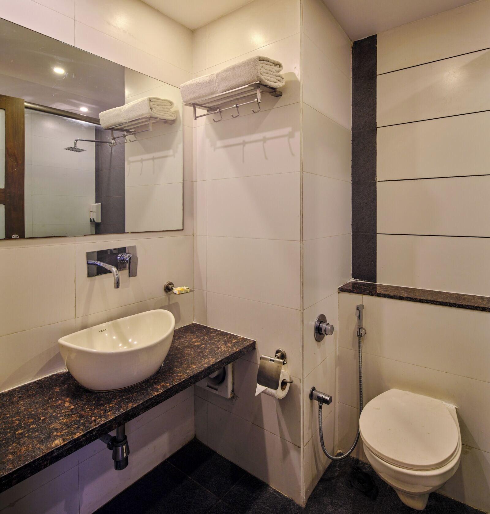 Pride Biznotel Manjusar (ex Mango Hotels Tansha Regal) 47/50