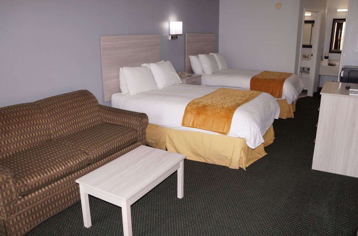 Days Inn & Suites by Wyndham Williamsburg Colonial 17/35