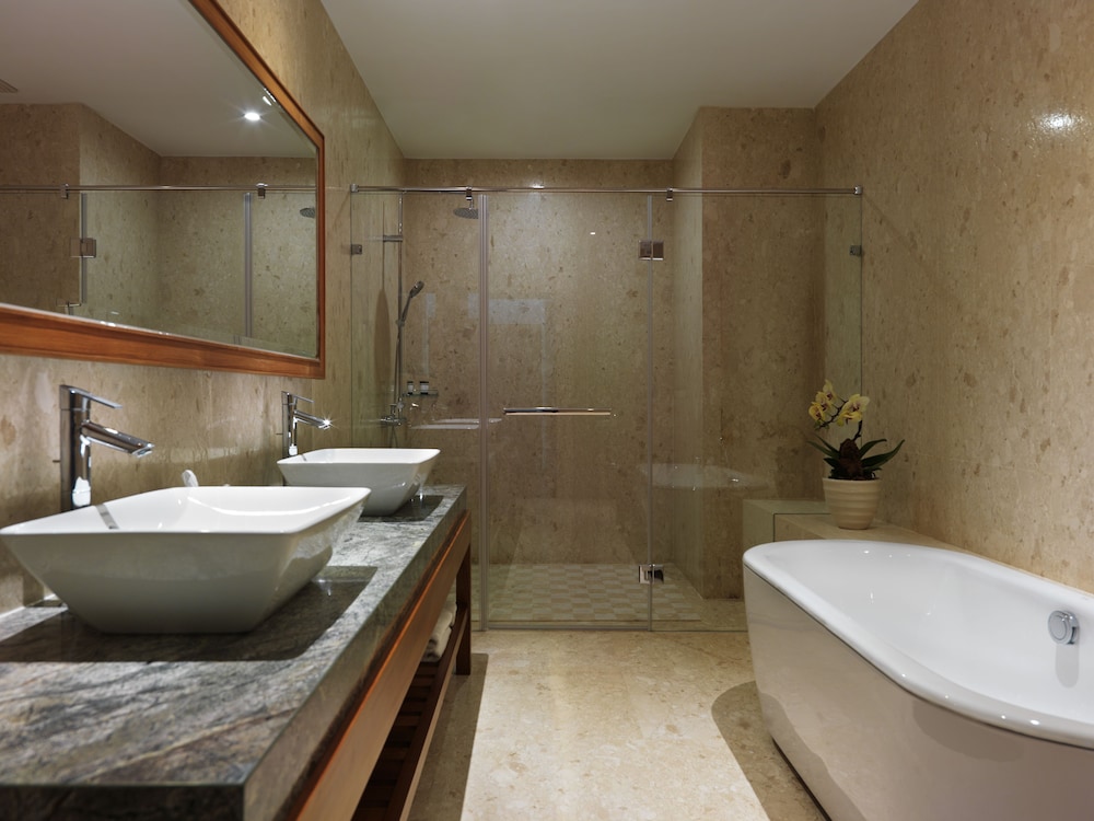 Yusense Hotel 30/32