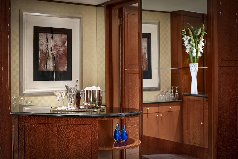The Park Tower Knightsbridge, a Luxury Collection Hotel, London 14/60