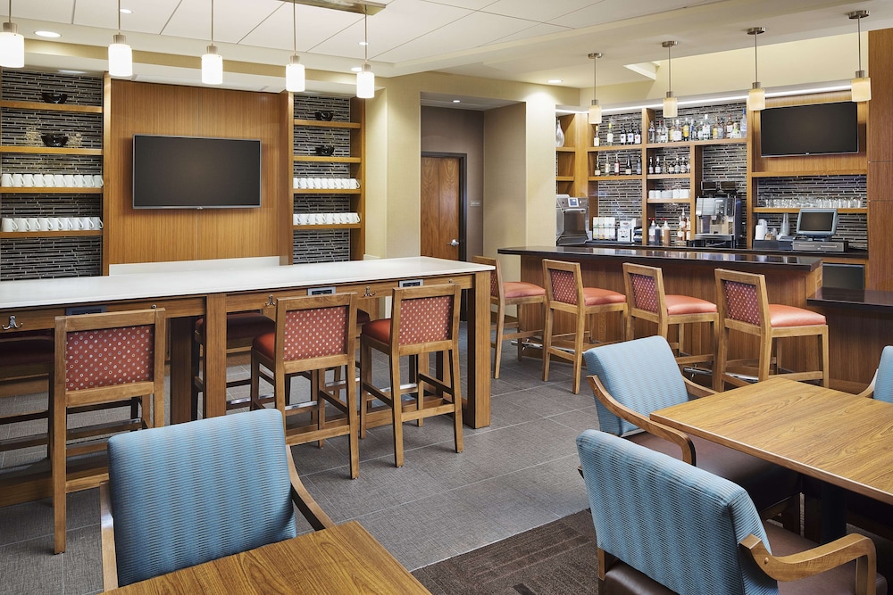 Hyatt Place Chicago Midway Airport 50/66