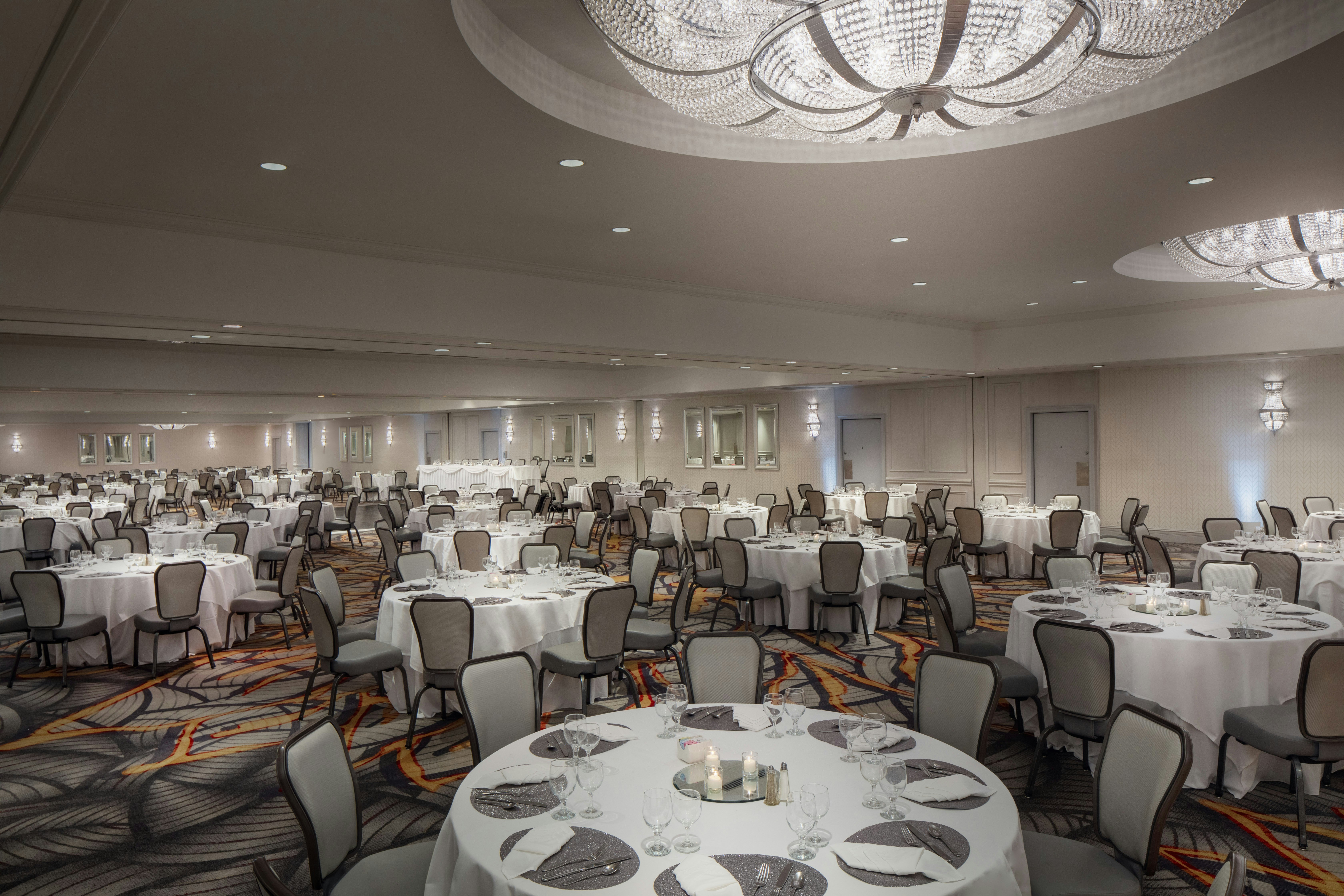 Hilton Chicago Northbrook 53/78