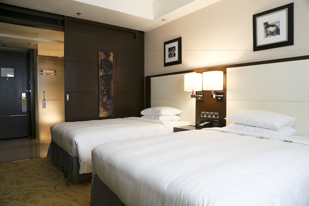 Courtyard By Marriott Xujiahui 11/56